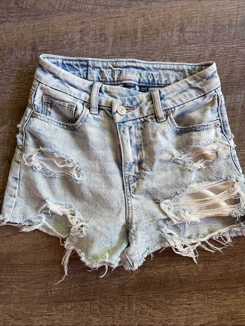 American Eagle Outfitters Light Blue Distressed Denim Shorts 000